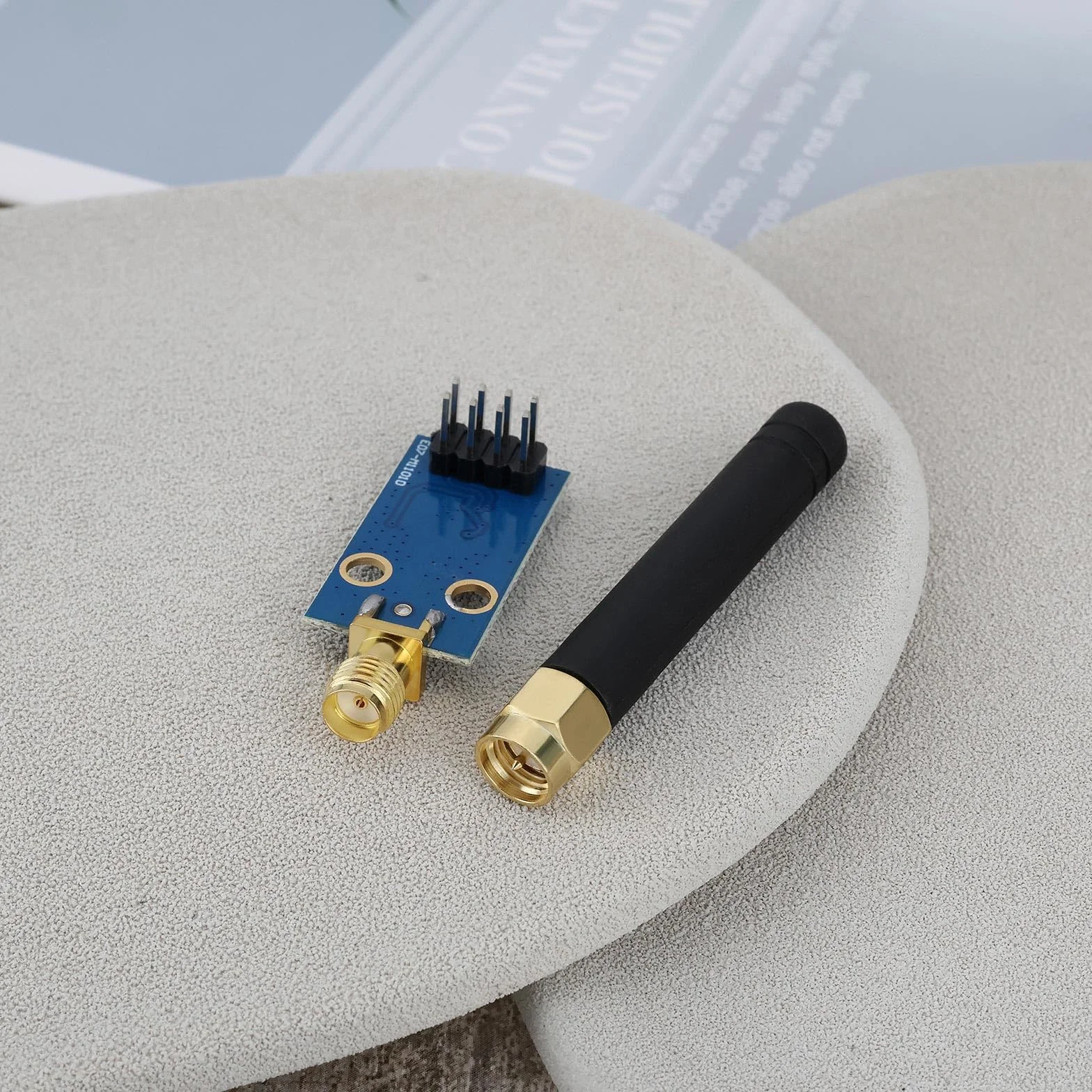 ECSiNG CC1101 bezprzewodowy moduł nadawczo-odbiorczy RF z anteną SMA 315/433/868/915 MHz