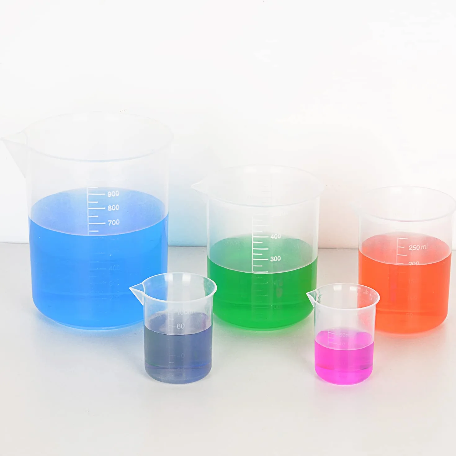 stonylab Zestaw Plastikowy Zlewek, Clear Plastikowa Podziałką Zlewka z Wylewką Zestaw Zlewek Pomiarowych Płyn Pojemnik w 5 Rozmiary, 50 ml / 100 ml / 250 ml / 500 ml / 1000 ml (1 L), Opakowanie Combo