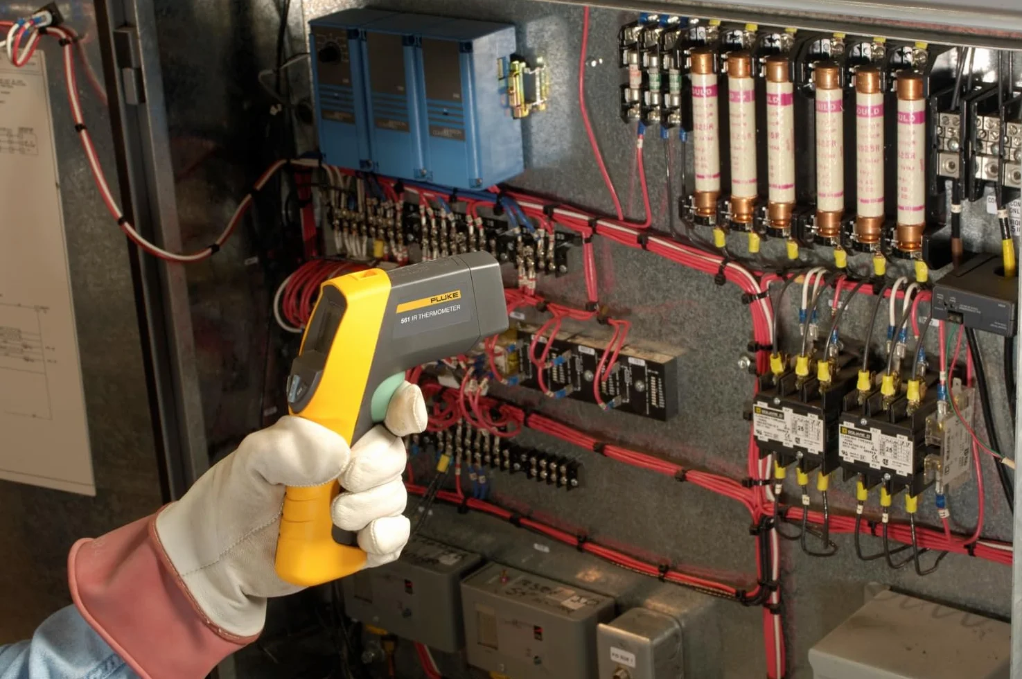 Fluke Termometr uniwersalny 561