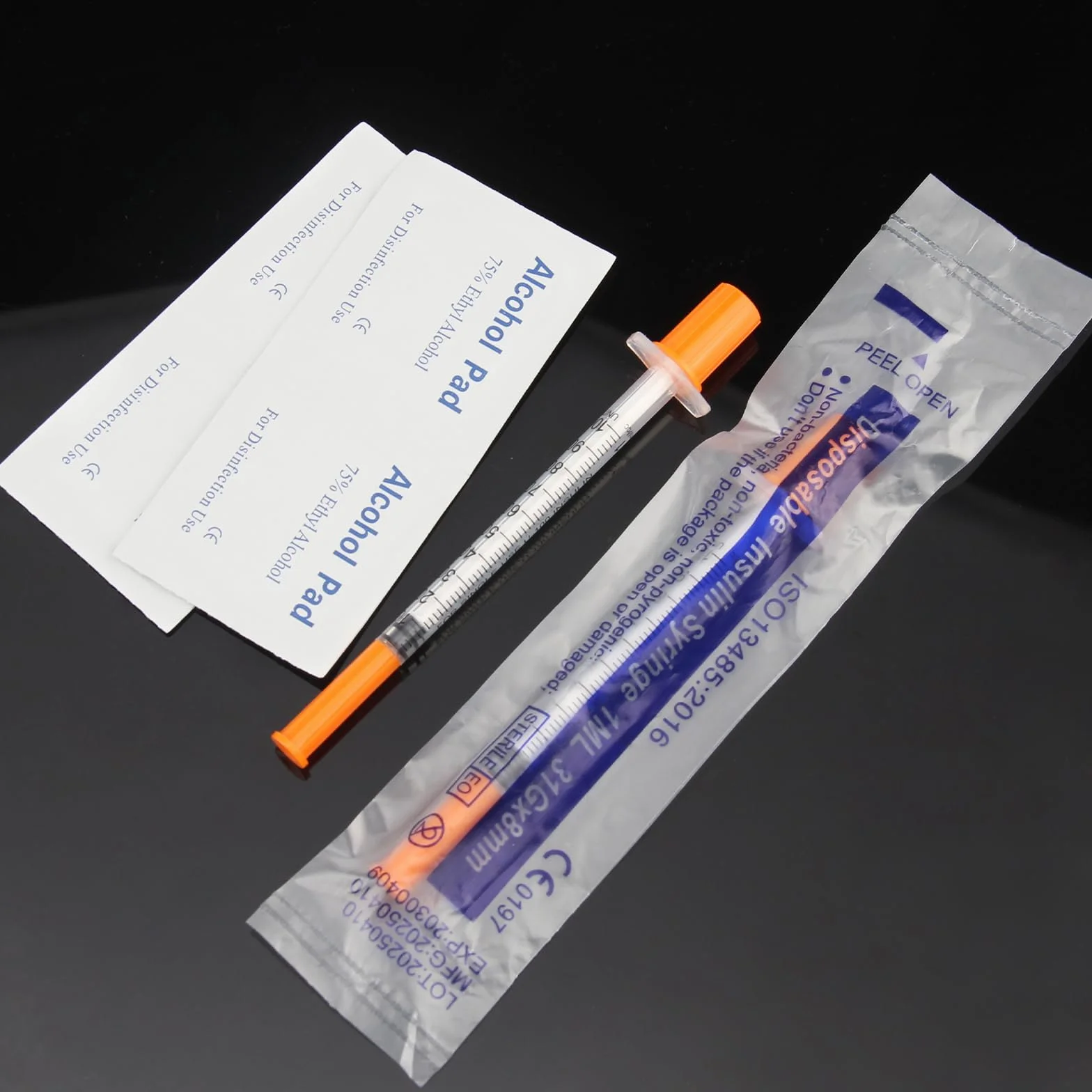 Strzykawka 1 ml 31 G x 8 mm do karmienia zwierząt i precyzyjnych zastosowań laboratoryjnych