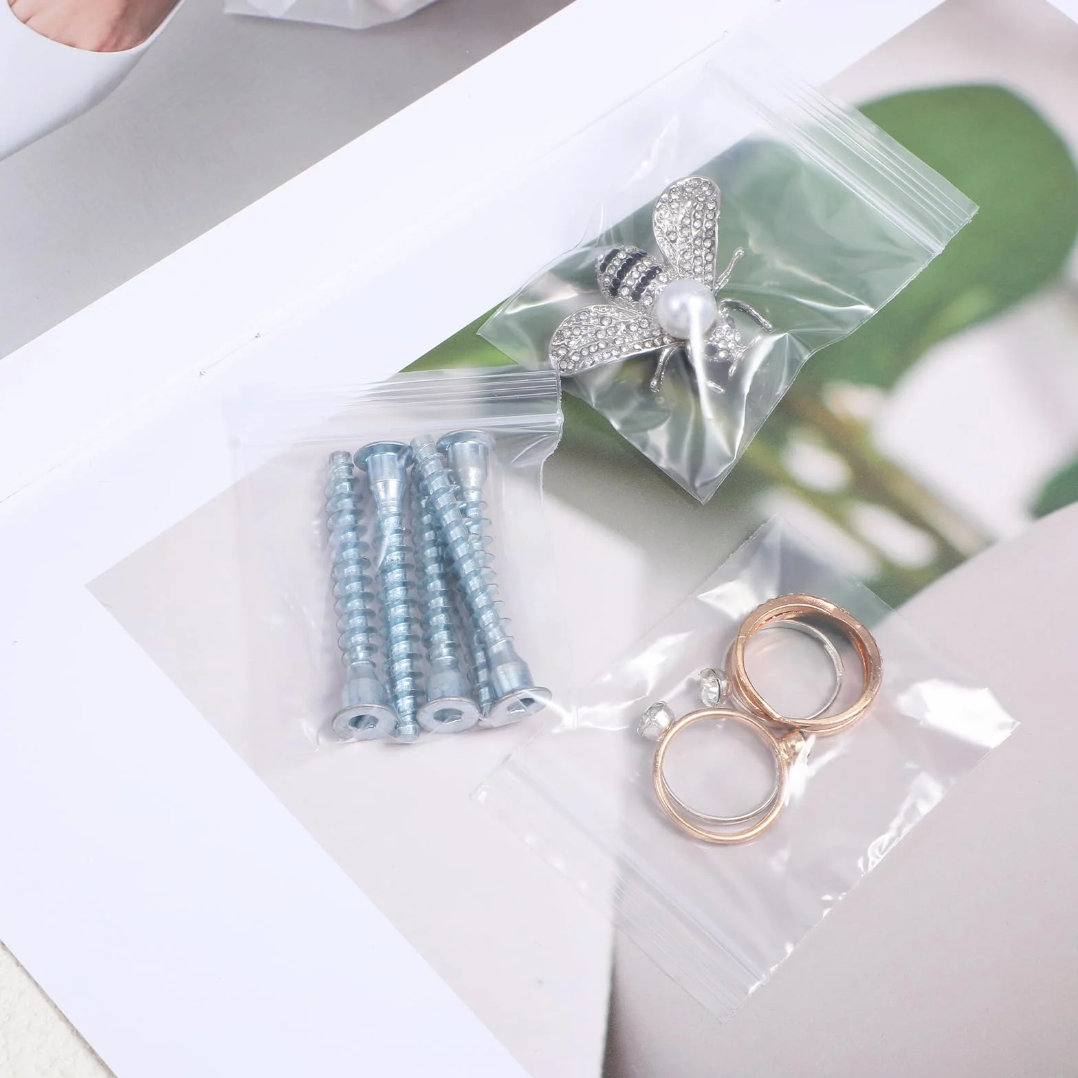 Prasacco 100 sztuk małych torebek plastikowych 6x8 cm przezroczyste z zamknięciem strunowym
