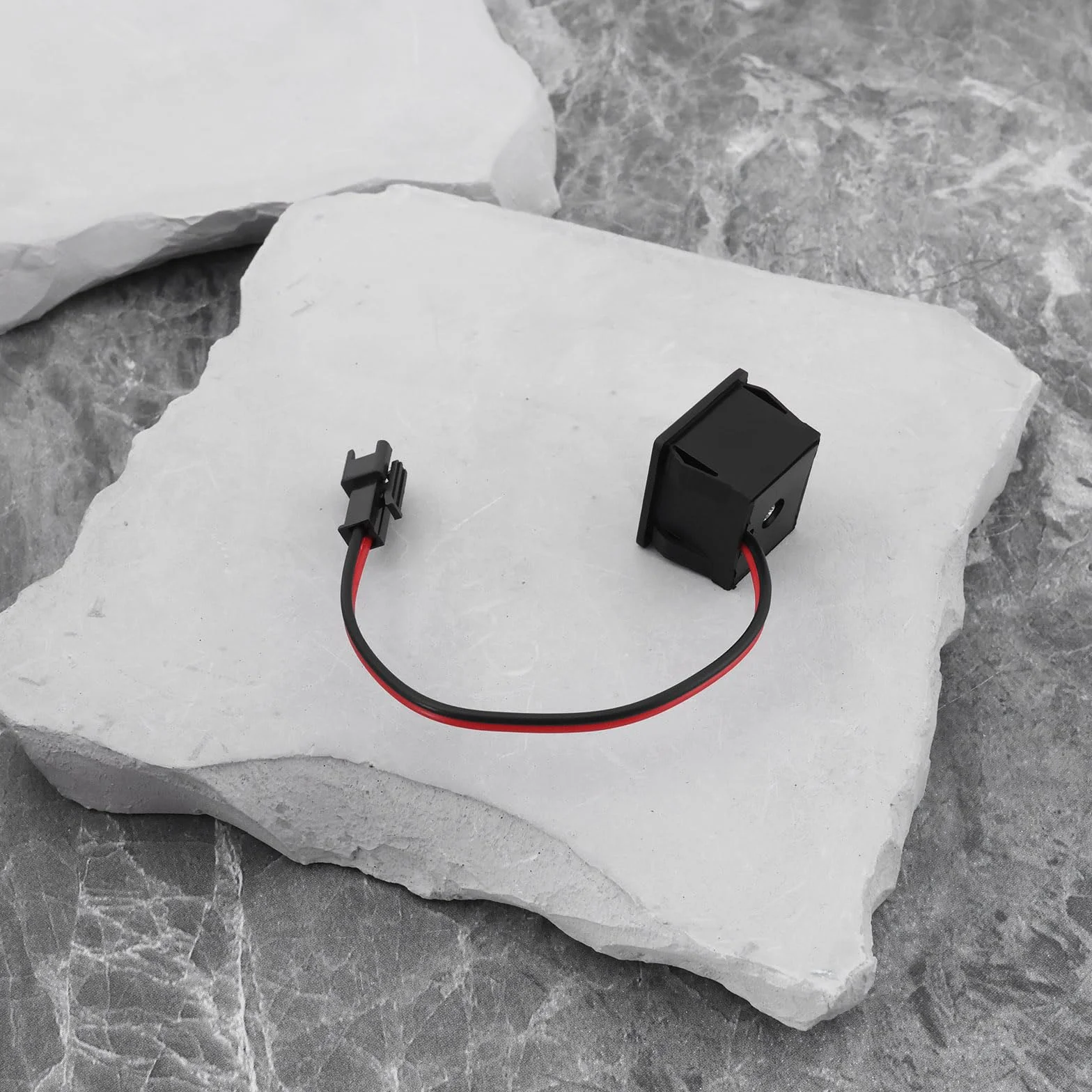 Zasilacz USB konwerter 100-240 V do 5 V 2,1 A wbudowane złącze oświetlenie