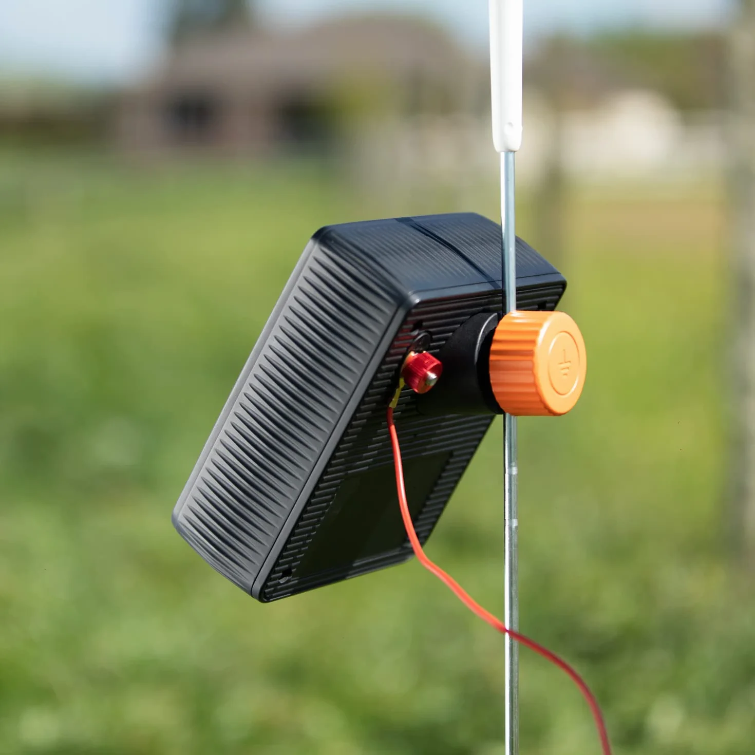 Gallagher S12 Solarne ogrodzenie z akumulatorem litowym (3,2 V - 6 Ah)