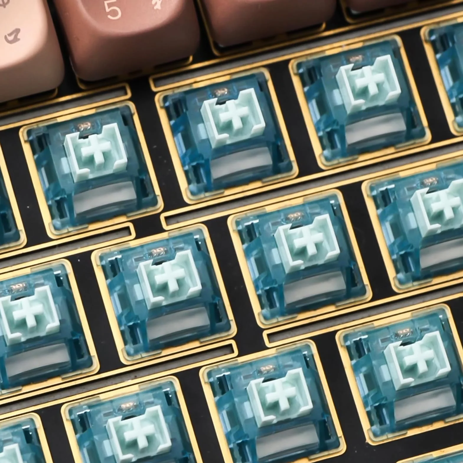 Akko Creamy Cyan przełącznik do klawiatury mechanicznej 5-pin 50 gf MX DIY