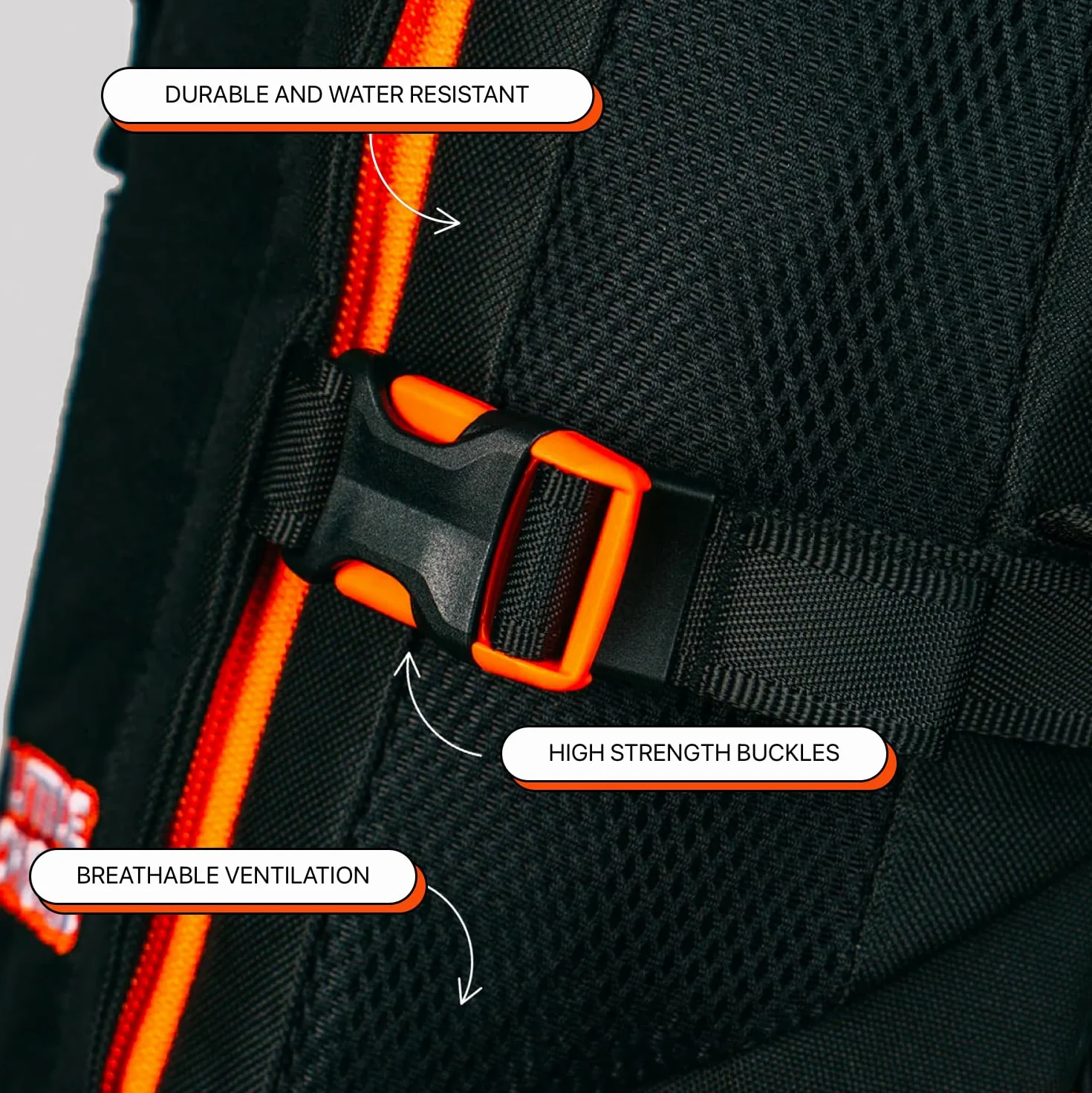 Maxine One Dog Backpack Carrier firmy LITTLE CHONK, regulowana torba skierowana z przodu do podróży lub wędrówek, stworzony dla zwierząt domowych o wadze do 22,7 kg, czarny