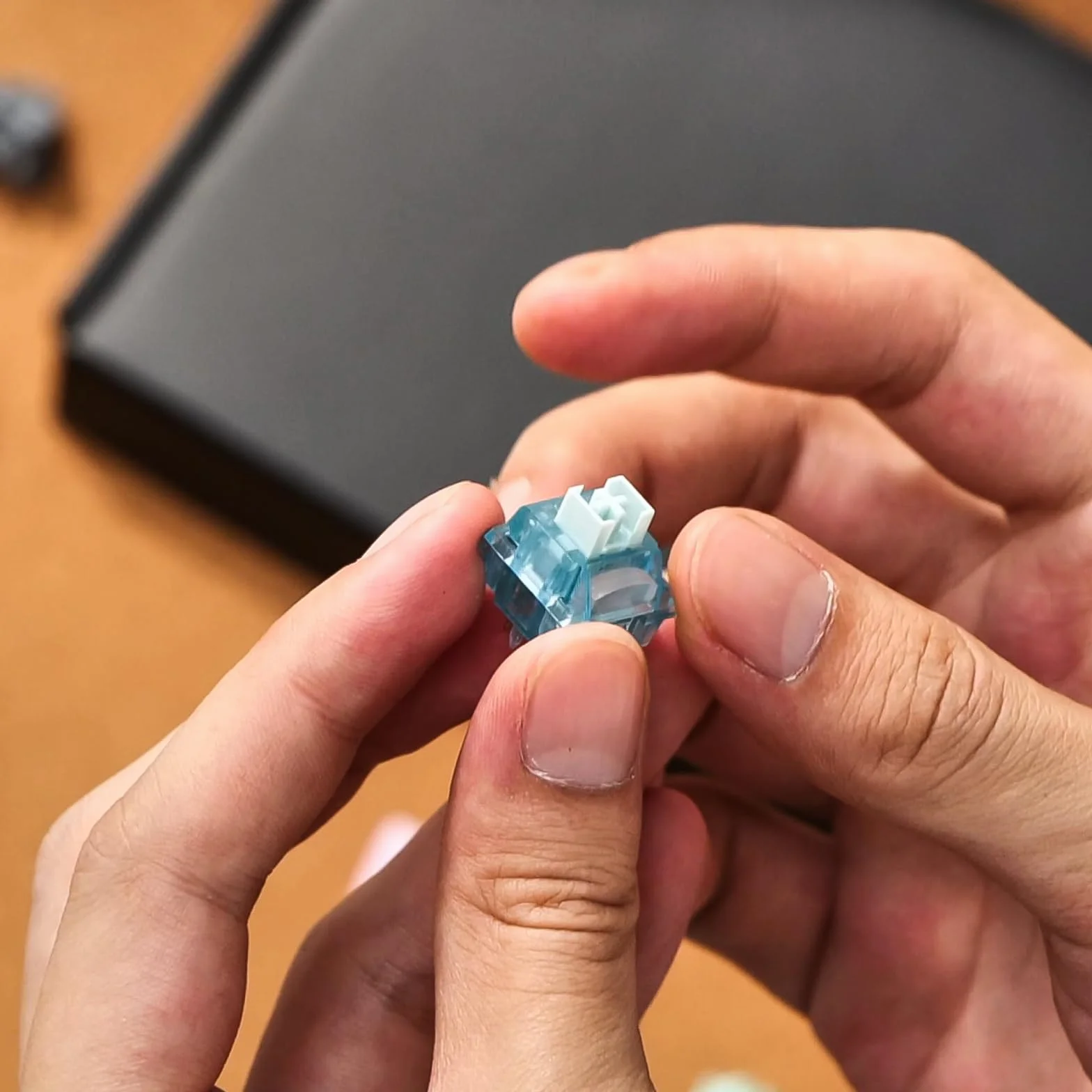 Akko Creamy Cyan przełącznik do klawiatury mechanicznej 5-pin 50 gf MX DIY