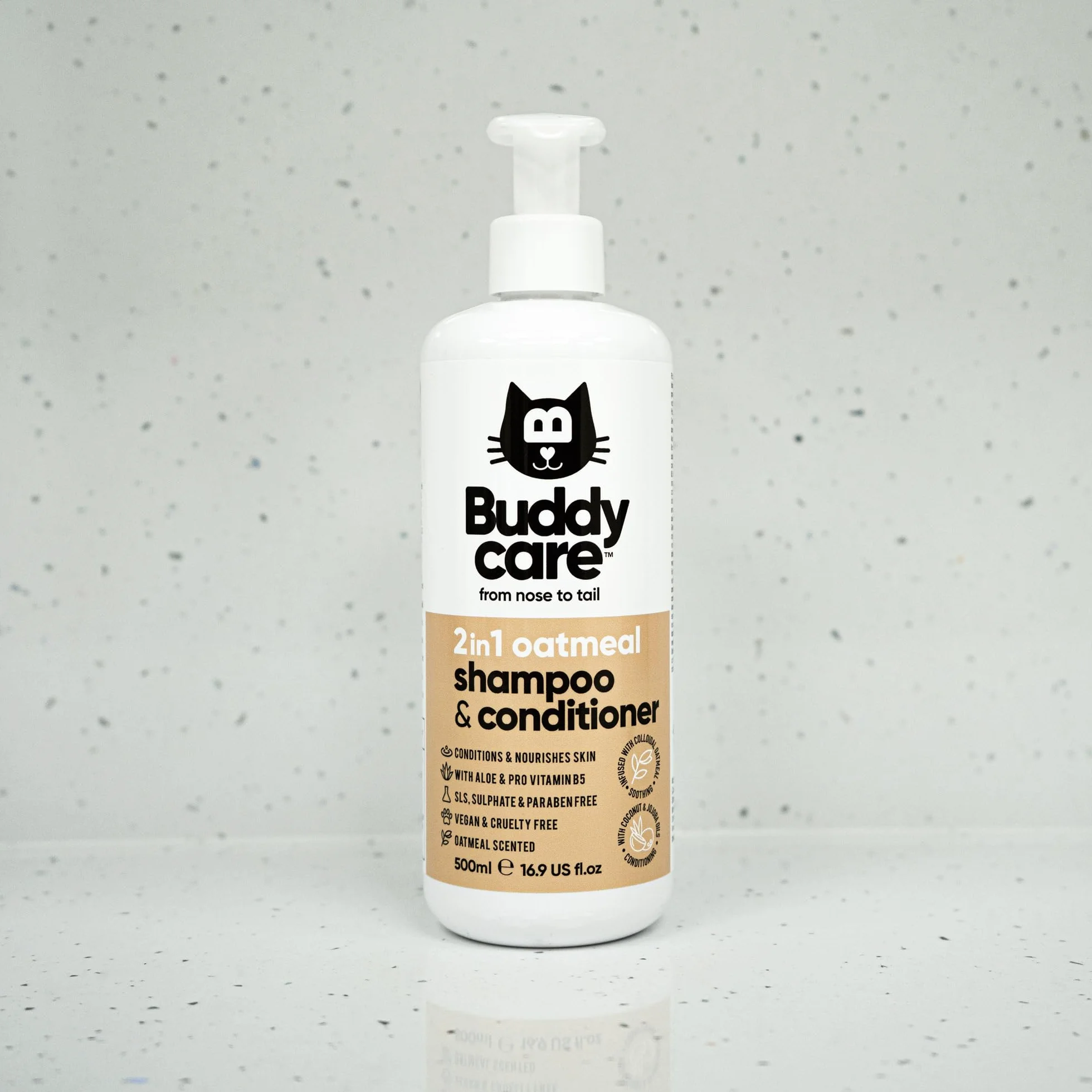 Buddycare Szampon i odżywka z owsa dla kota 2 w 1 (500 ml), wegańska, wolna od okrucieństwa i zrównoważone pH - wzbogacony o aloes i prowitaminę B5, głębokie czyszczenie dla zdrowej sierści