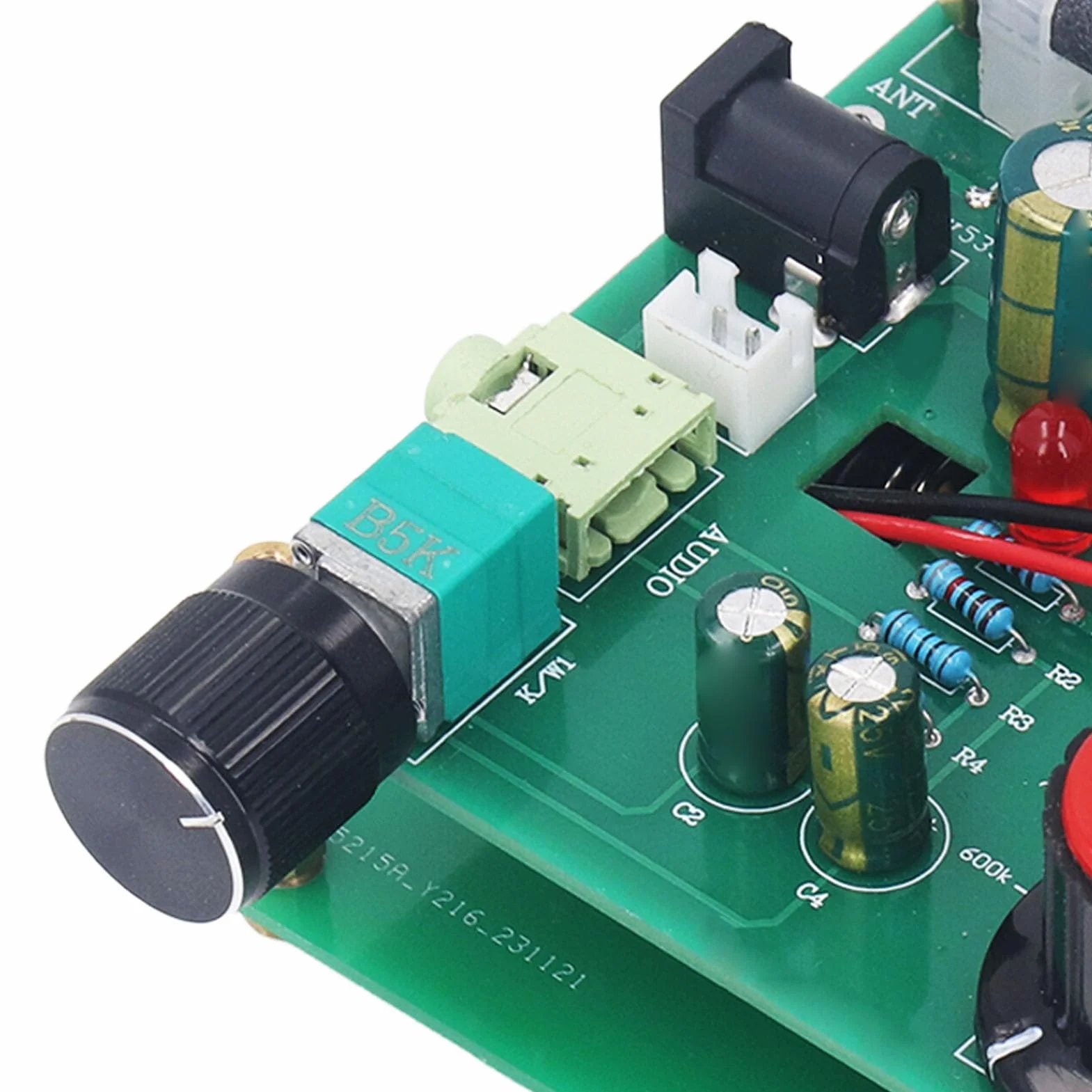 Zestaw nadajnika AM, zakres modulacji nadajnika amplitudy 600 kHz - 1500 kHz