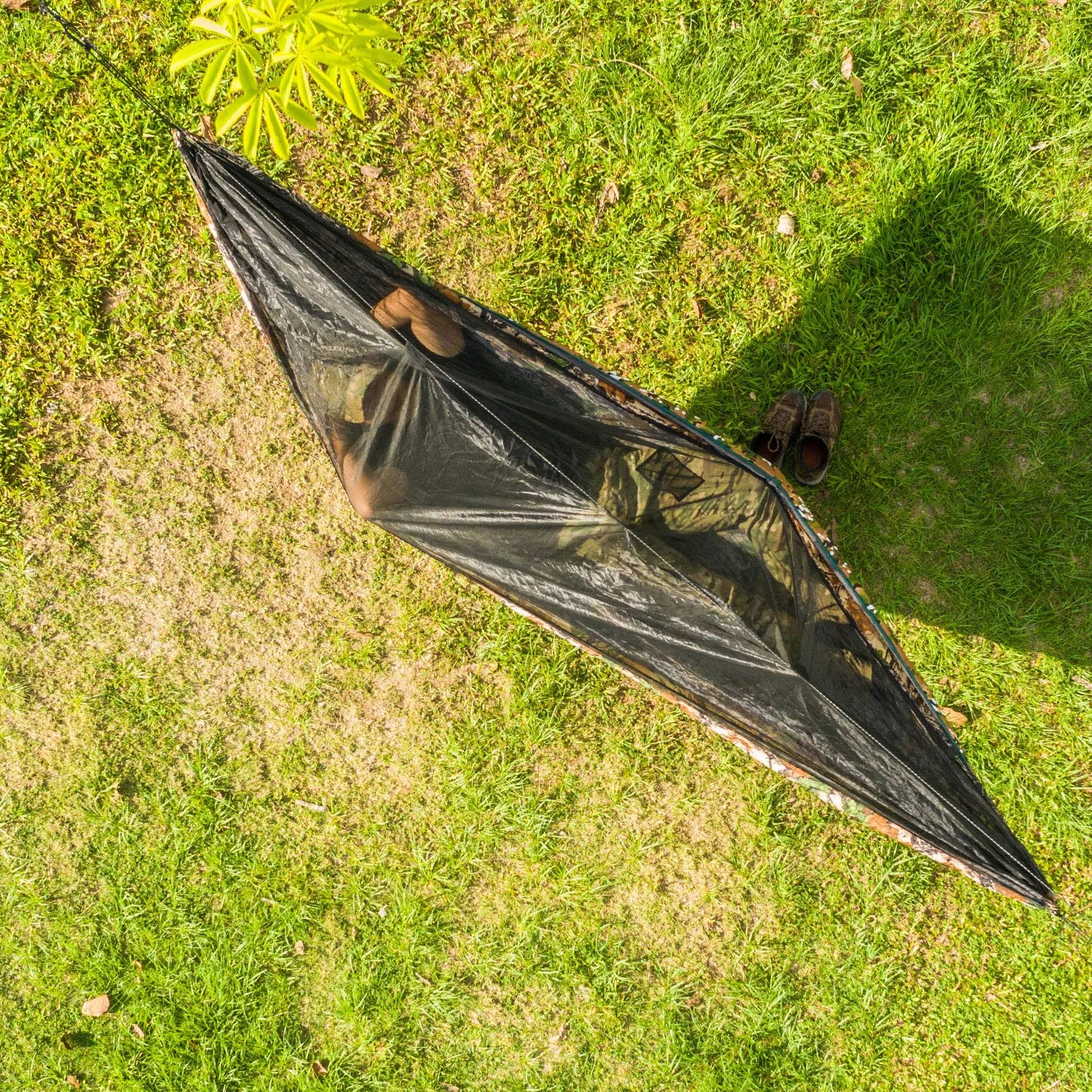 OneTigris Hideout Hamak, mata pod hamak, podsufitki, ochrona cieplna, ultralekki, do aktywności na świeżym powietrzu, wędrówek, na kemping, 280 x 120 cm, moro