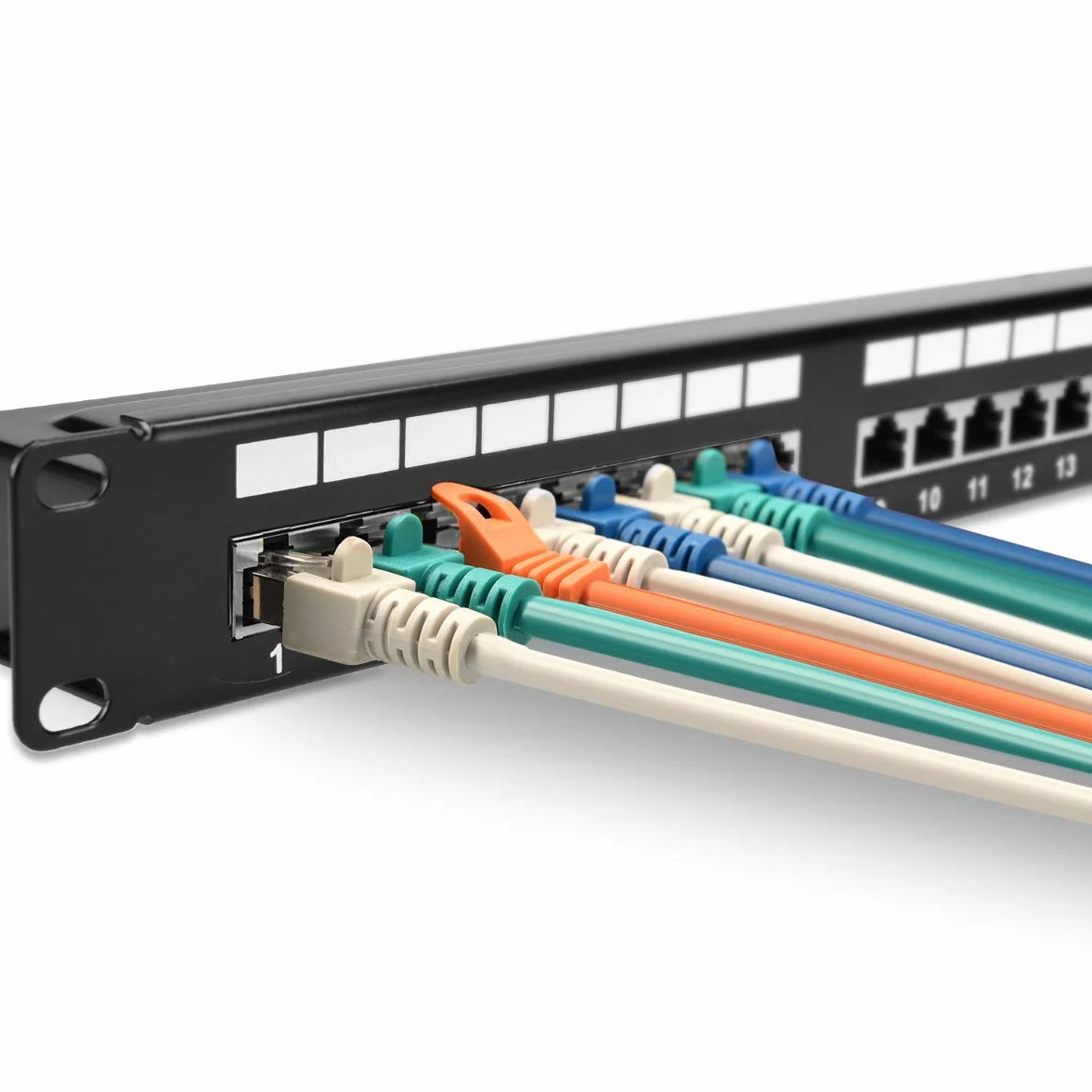 kwmobile 24-portowy panel krosowy Cat6 19" ekranowany z kablem uziemiającym czarny