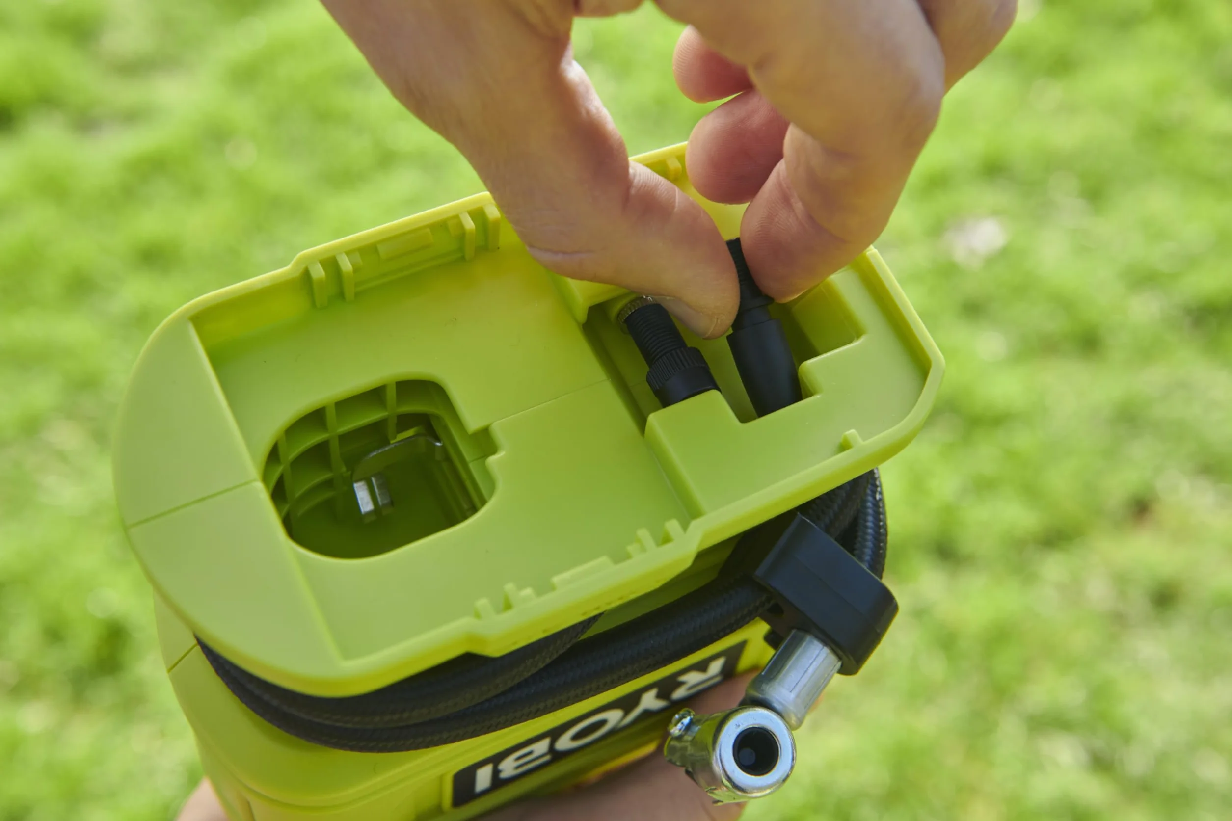 Ryobi Kompresor bezprzewodowy 18 V ONE+ 11 barów RPI18
