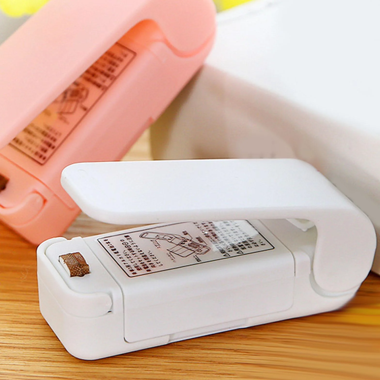 Mini Bag Sealer Przenośna Zgrzewarka do Zgrzewania Przekąsek Torebek Plastikowych