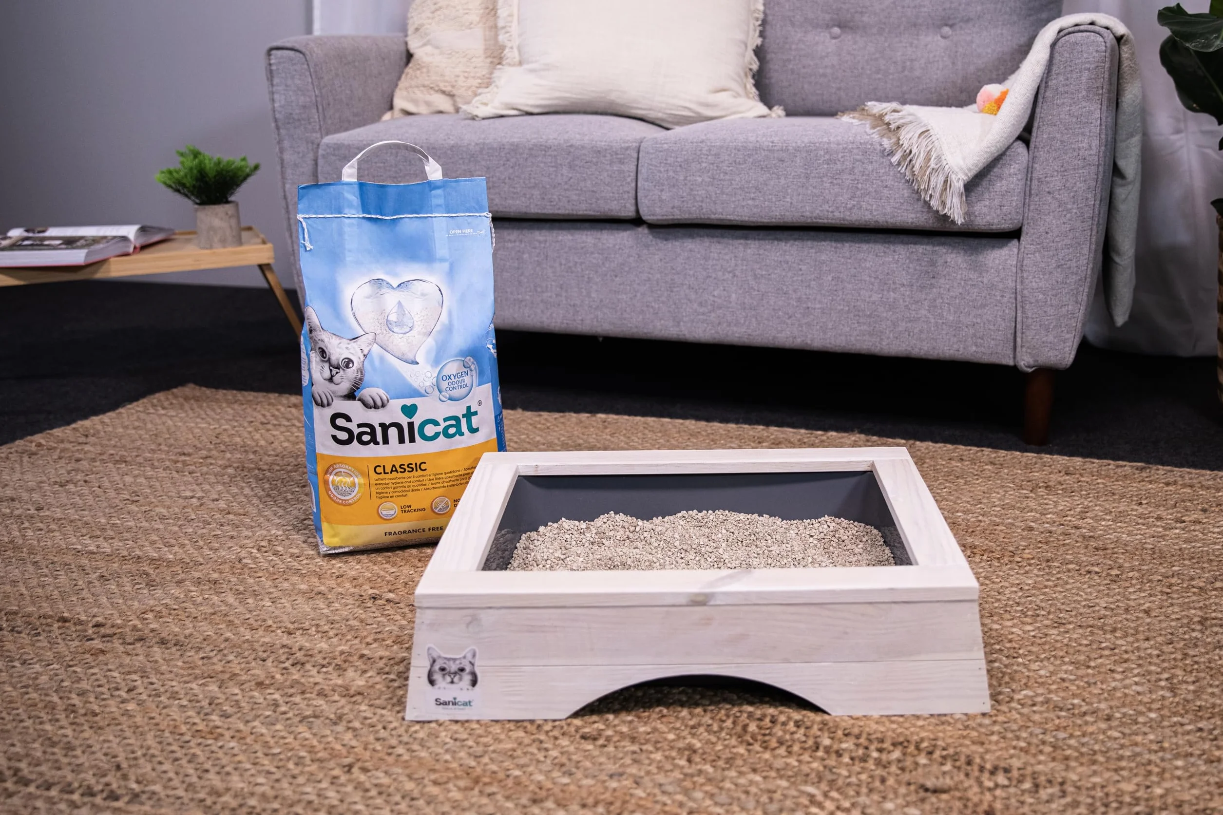 Sanicat – Klasyczny bezzapachowy żwirek dla kota | Szybkie wchłanianie | Wysokiej jakości produkt zapewniający higienę Twojego pupila | Bezpyłowy | Pojemność 10 l