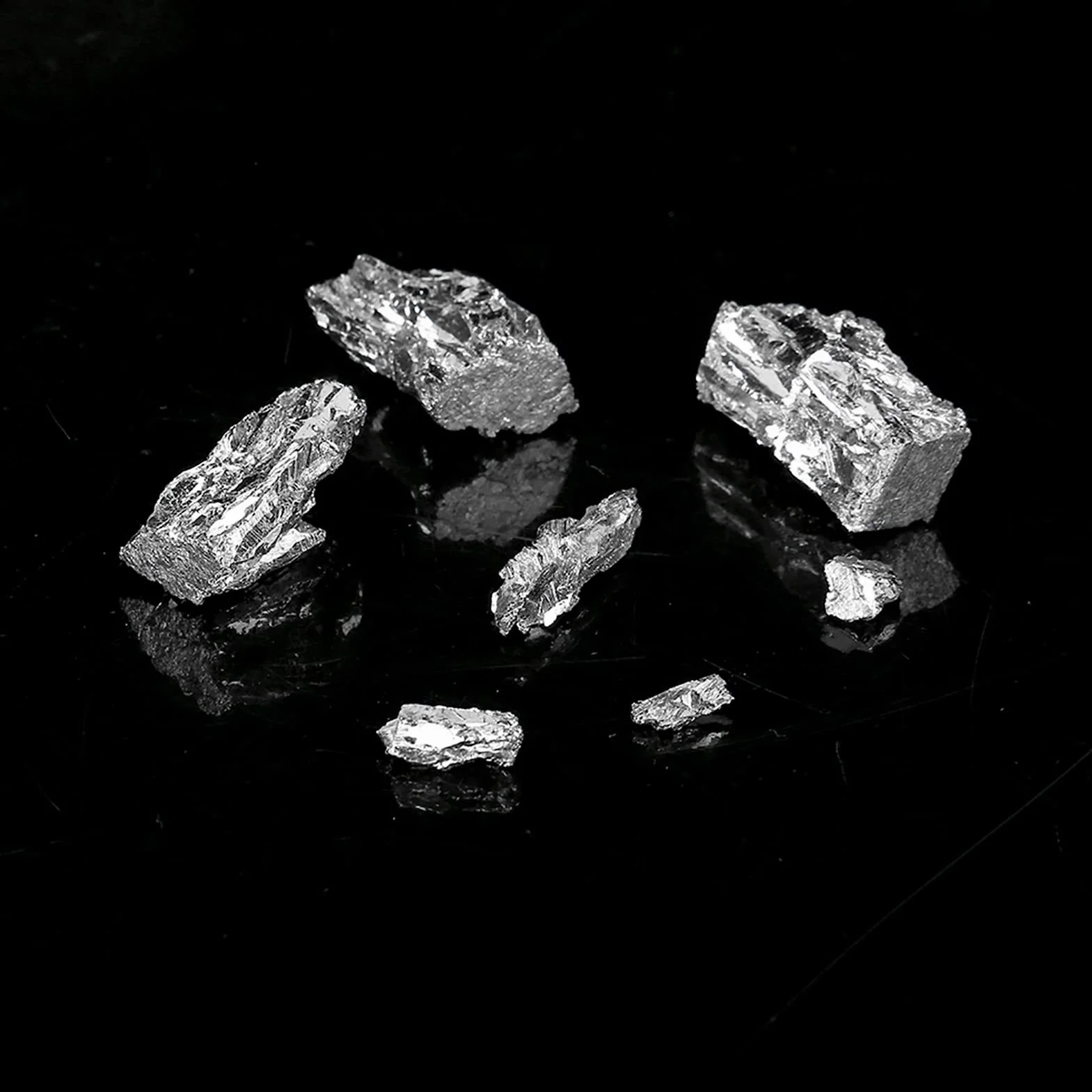 Sztabka Metalu Bizmutowego 99,99% Czysty Kryształ do Wytwarzania Kryształów 100G