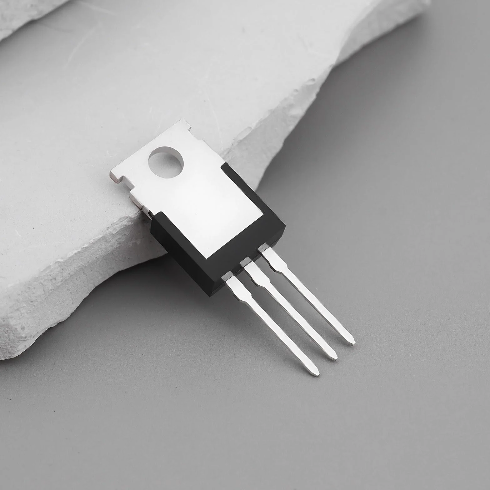 10pcs IRF5210 Transistor P Channel MOSFET 100V 40A TO220 Package