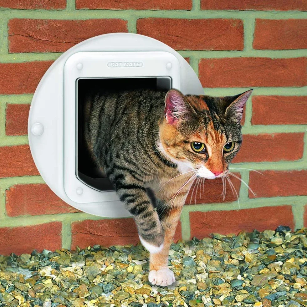 Cat Mate Microchip aktywowana klapa dla kota, dla maksymalnie 30 kotów, brązowa