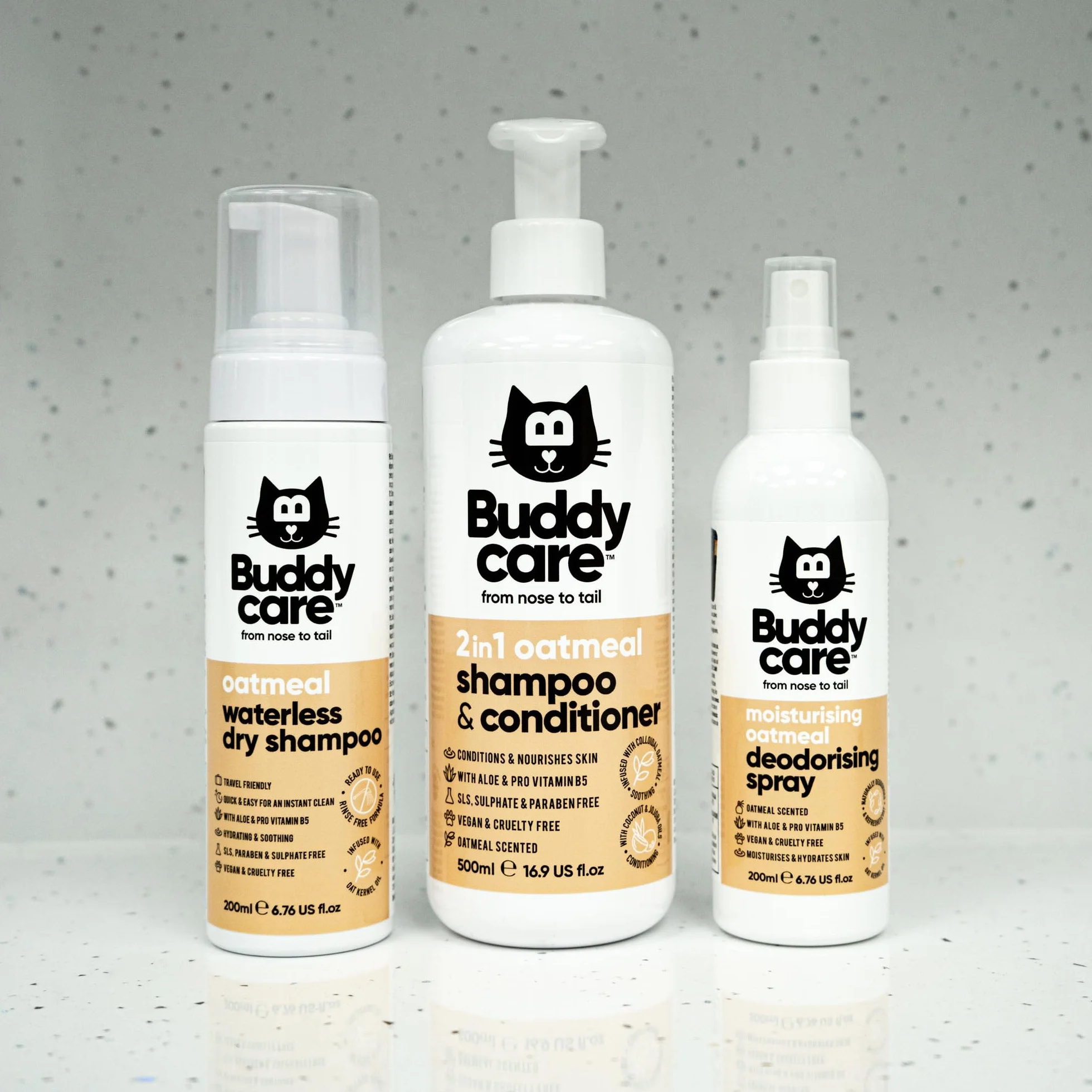 Buddycare Szampon i odżywka z owsa dla kota 2 w 1 (500 ml), wegańska, wolna od okrucieństwa i zrównoważone pH - wzbogacony o aloes i prowitaminę B5, głębokie czyszczenie dla zdrowej sierści