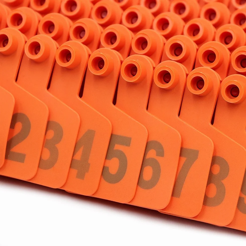 MasXirch Plastikowe etykiety do uszu z numerami 001-100 dla zwierząt gospodarskich, etykiety identyfikacyjne dla krów, bydła, owiec, kóz i świń (pomarańczowe)