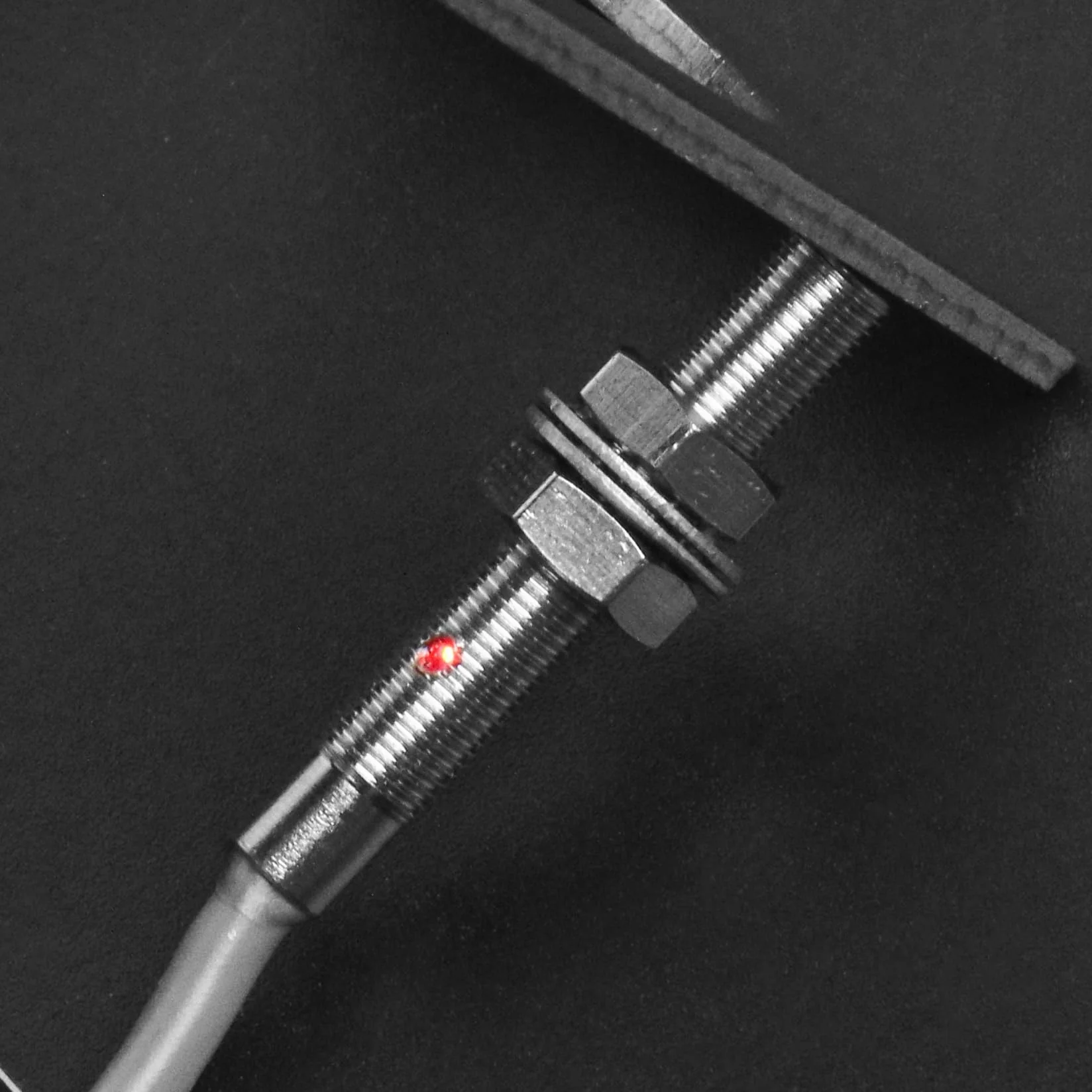Heschen M5 Indukcyjny czujnik zbliżeniowy przełącznik typ osłony LJ5A3-1-Z/BX detektor 1 mm 10-30 VDC 150 mA NPN normalnie otwarty (NO) 3 przewody
