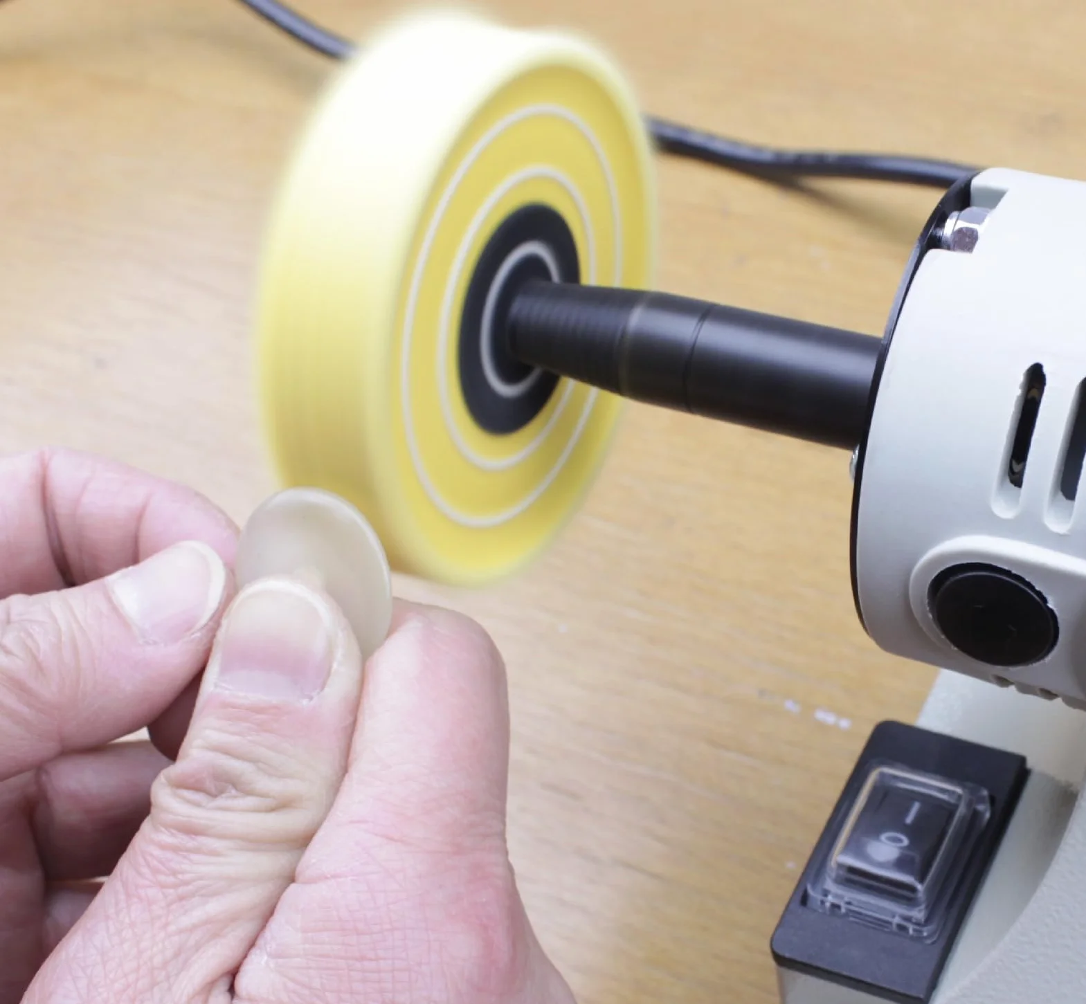 7,5 cm zestaw tarczy polerskich. Do mini szlifierki stołowej/wiertarki elektrycznej. Tarcza szlifierska, włókno, wełna, bawełniana, otwór trzpienia Prezent świąteczny.